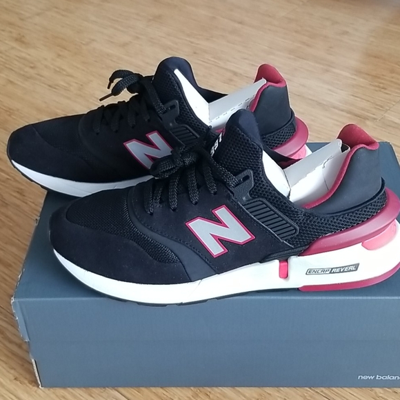 New Balance 997S Mns 10.5 - Picture 2 of 7